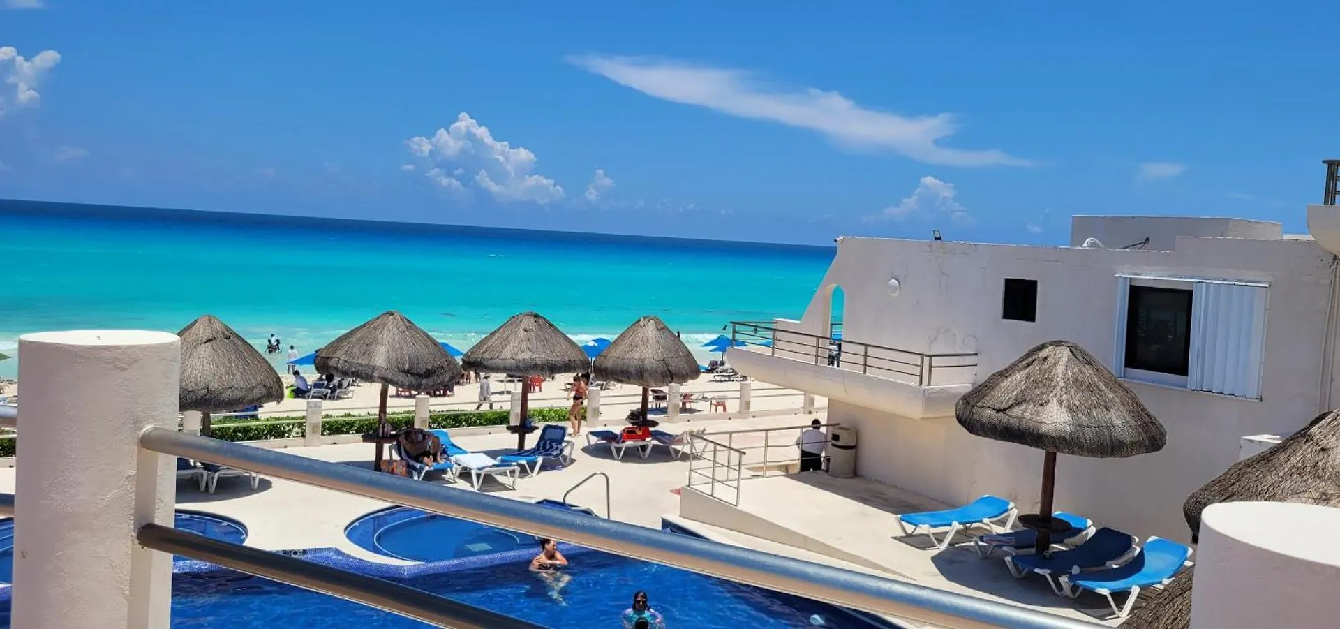 Ocean Front Beautiful Villa Cancún Mexico